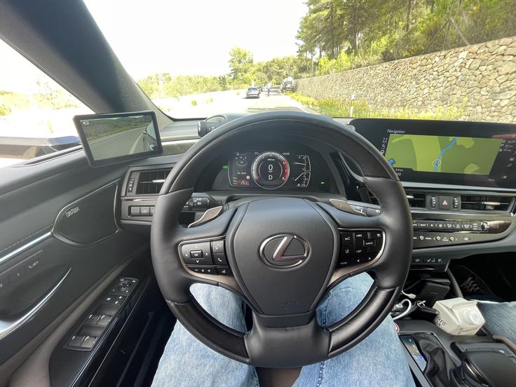 Lexus ES | Foto: Gregor Pavšič