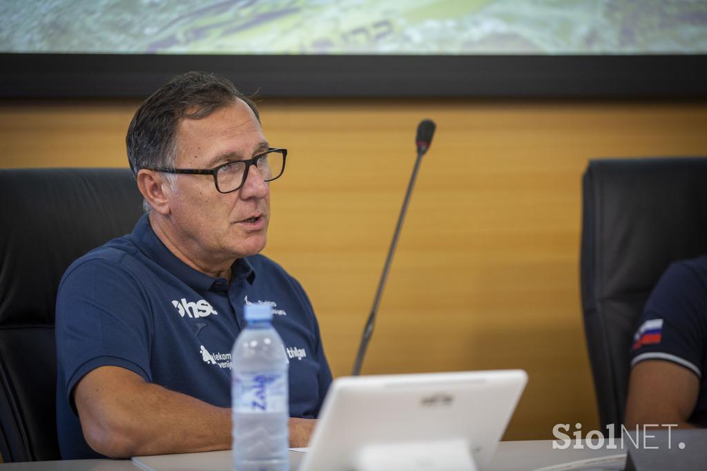 Tiskovna konferenva veslaške reprezentance. Veslanje