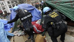 Policija odstranila šotore protestnikov v Washingtonu