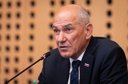 Janša: Umaknili smo se iz začaranega kroga neverodostojnosti