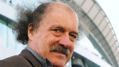 Umrl švicarski pisatelj Urs Widmer