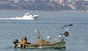 Piranski zaliv: policija petkrat obračala hrvaške čolne