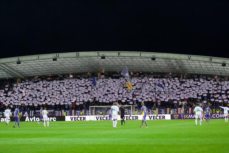 Ljudski vrt bo danes deležen evropskega spektakla. Ko je Maribor pred 11 leti pričakal Panathinaikos, to je bilo uvodno dejanje skupinskega dela lige Europa, je bilo vzdušje na stadionu pod Kalvarijo imenitno. | Foto: Vid Ponikvar