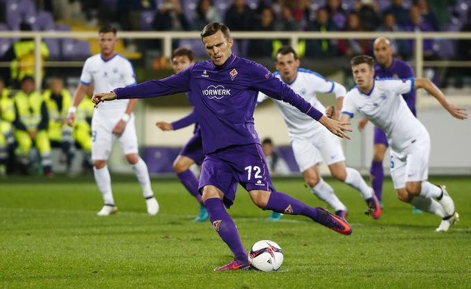 Ko je slovenski nogometni reprezentant Josip Iličić igral za Fiorentino, je ponosno nosil dres v barvah, ki jih je vzljubil že v mestu ob Dravi. | Foto: Reuters