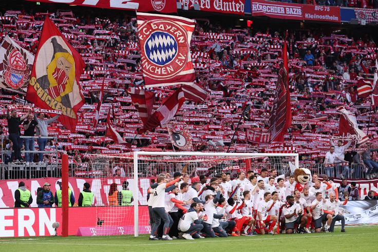 Bayern München v tej lovi sezoni trojno krono. | Foto: Reuters