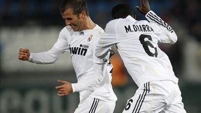Van der Vaart iz Madrida v London