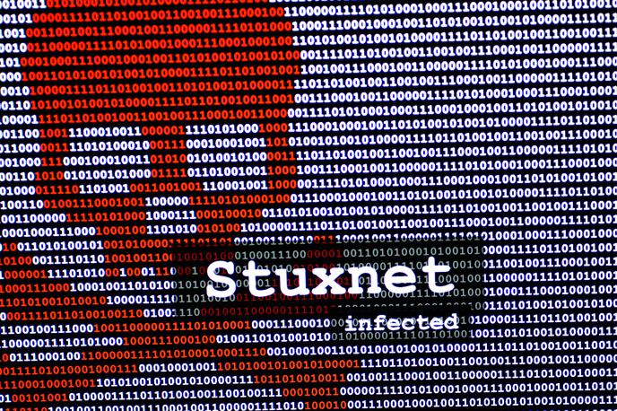 Stuxnet | Razvoj Stuxneta naj bi se začel okrog leta 2005, odkrili pa so ga sredi junija 2010 in še to pravzaprav po naključju, ker se je virus morda malce nepričakovano začel širiti onkraj svojih tarč, torej iranskih jedrskih objektov. | Foto Shutterstock