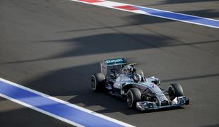 Mercedesa tudi v ZDA napovedala prevlado, Hamilton pred Rosbergom