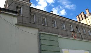 Mariborski zapor: nokavtiral šefa, ker ga je ta spolno nadlegoval