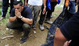 V nesreči helikopterja v Indoneziji deset mrtvih