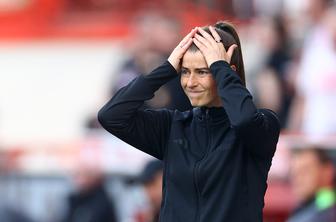 Zgodovinski debi z napako, v Münchnu odštevajo ure in hladijo penino