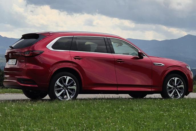 Velik SUV, kjer je v ospredju prostor, udobje in odličen dizelski motor #foto