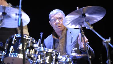 Umrl legendarni jazzovski bobnar Jack DeJohnette
