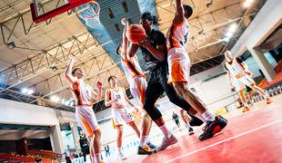 Domžalski košarkarji zmagali v Skopju