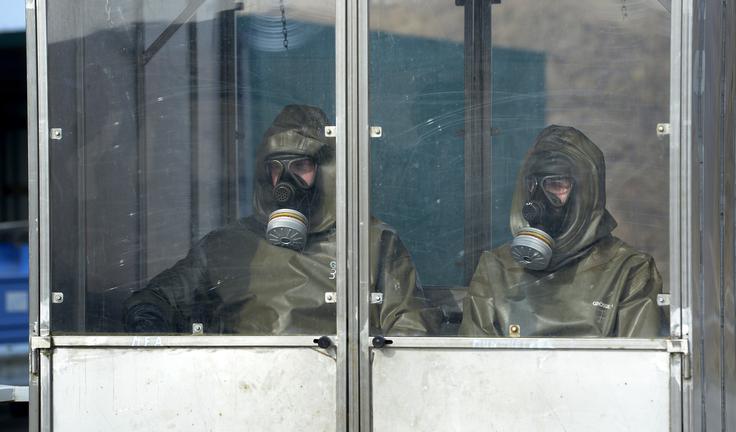 Kemično orožje je bojno sredstvo v obliki strupa ali zažigalnega sredstva, namenjeno za začasno onesposobitev ali povzročitev hudih poškodb ter smrti. | Foto: Reuters