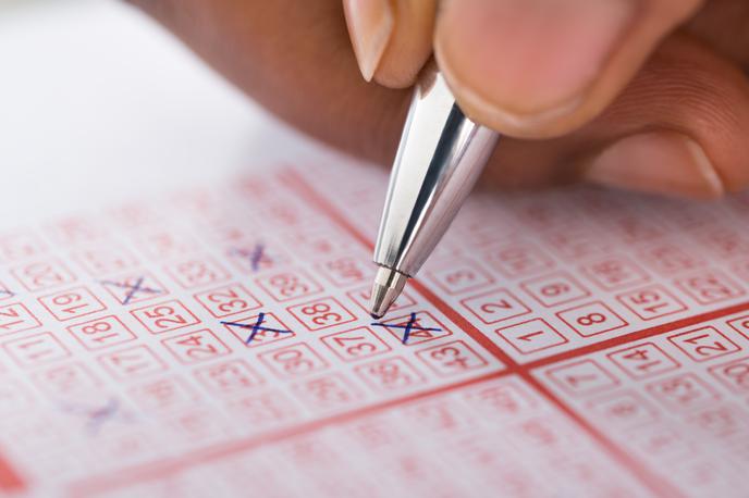 Loto | Doslej največji dobitek na loterijah v ZDA so podelili novembra lani v Kaliforniji, ko je neznani dobitnik na loteriji Powerball zadel 2,04 milijarde dolarjev. | Foto Shutterstock