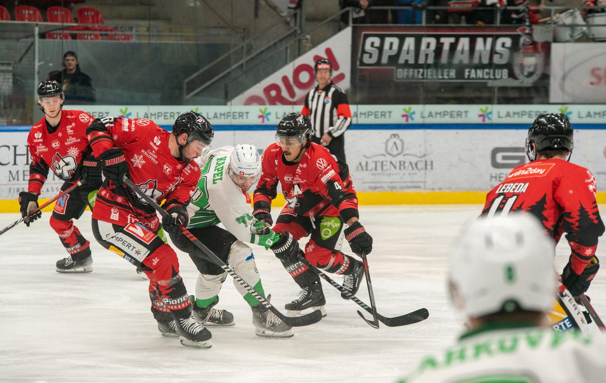 Vorarlberg : HK Olimpija | Olimpija je z 2:5 izgubila pri Vorarlberg Pioneers. | Foto Rothmund_Pioneers.hockey