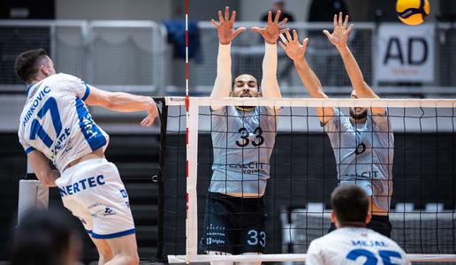 Kamničani gostijo Mariborčane, ACH Volley v Kranju