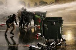Po množičnih protestih v Gruziji umaknili sporni zakon o tujih agentih #video #foto