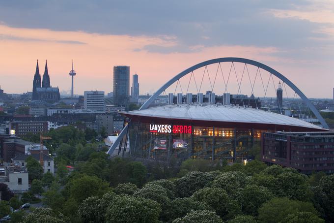 Arena LANXESS ob sončnem zahodu © AMG | Foto: 