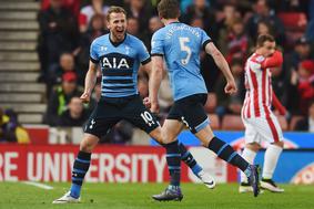 Tottenham po dragoceni zmagi nad Stoke Cityjem stopil prednost vodilnega Leicestra na pet točk