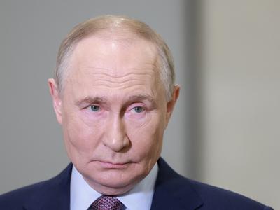 Putin vabi: Samo za vas bomo nehali pobijati. Pridite in poglejte resnico.