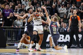 Partizan po drami do zmage pri Samarju, konec niza Pariza