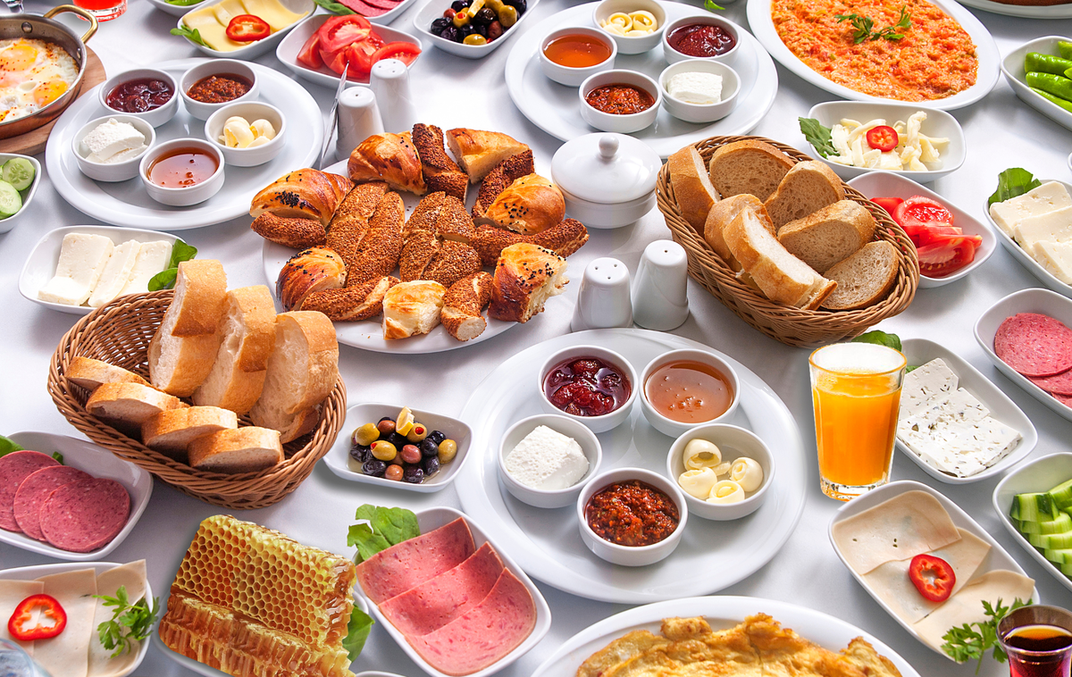 Turški zajtrk | Tradicionalni turški zajtrk.  | Foto Canva