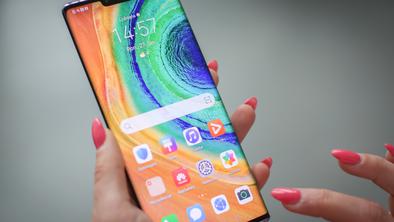 Če Google ne more na Huawei, naj gre Huawei do Googla