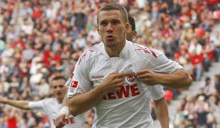 Brečkov soigralec Podolski ostaja pri Kölnu