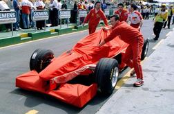 Schumacherjev ferrari F300 prodali le za 1,25 milijona evrov