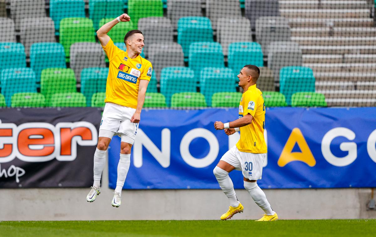 Sandi Nuhanović, Bravo | Bravo je v uvodni tekmi 13. kroga 1. SNL v Kidričevem s 3:1 premagal Aluminij. | Foto Aleš Fevžer