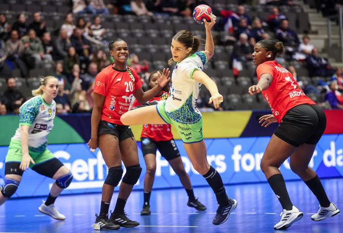 SP v rokometu: Slovenija - Angola | Foto: IHF/Kolektiff