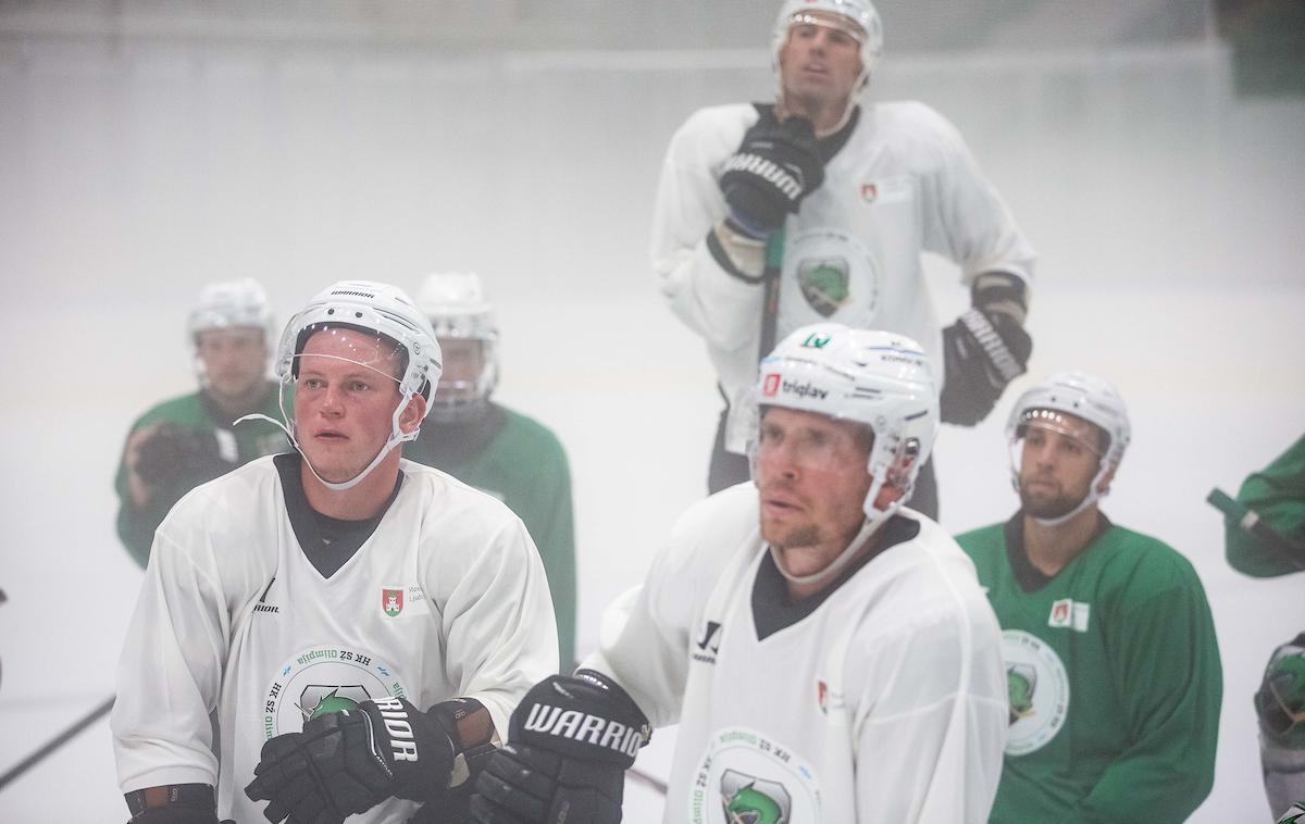 HK SŽ Olimpija trening | Športna tekmovanja in treningi še naprej po znanih omejitvah. | Foto Grega Valančič/Sportida