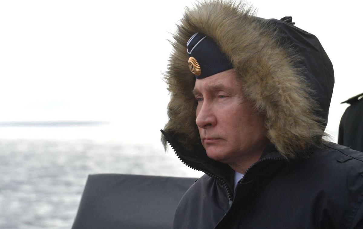 Vladimir Putin | Vladimir Putin je prejšnji teden ponovno namignil, da bi Rusija zaradi konflikta v Ukrajini lahko uporabila jedrsko orožje. Posebej je poudaril, da "ne blefira". | Foto Guliver Image
