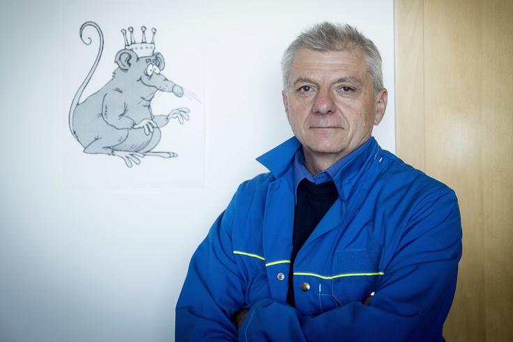 V ljubljanski kanalizacijo smo se podali v družbi nadzornika pri Vo-Ka Nebojše Matijevića, ki so mu v enem od časopisov nadeli vzdevek kralj podzemlja. | Foto: 