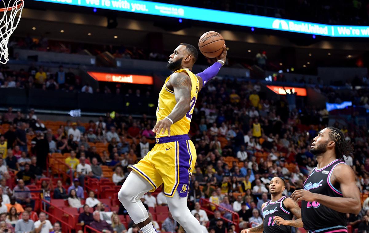 LeBron James | LeBron James se je v Miami prvič vrnil v majici Los Angeles Lakers in navdušil z 51 točkami. | Foto Reuters