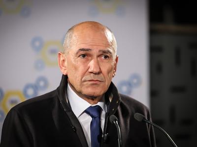 Kaj bi se spremenilo, če SDS uspe izpodbiti rezultate na zanjo spornih voliščih?