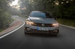 Novi VW passat v Sloveniji: lahko omili padec prodaje avtov?