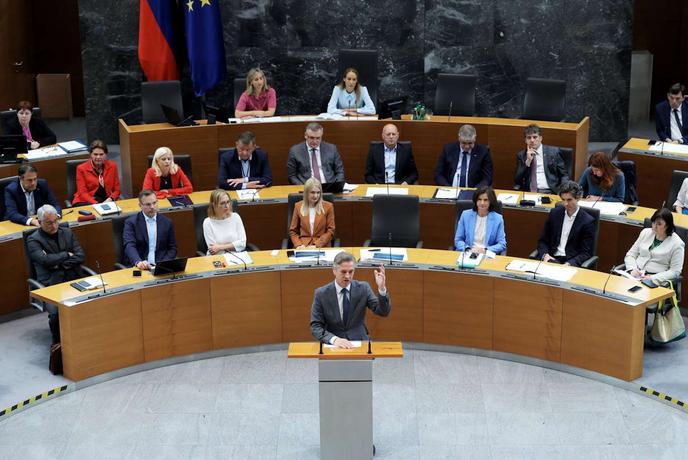 Zadovoljstvo z življenjem v Sloveniji razkriva politične razlike