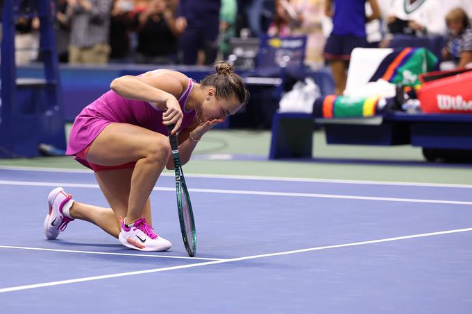 Sabalenka je zmago v velikem jabolku posvetila svoji družini, ki ji je vedno stala ob strani, še posebej v težkih obdobjih življenja. | Foto: Guliverimage