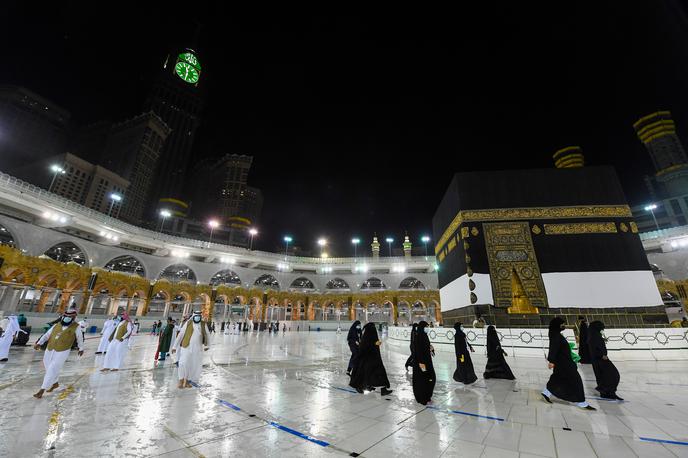Meka | Po pričakovanjih se bo romanja udeležilo več vernikov kot lani, ko jih je bilo več kot 1,8 milijona. | Foto Reuters