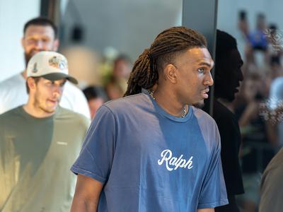 Lakersi s pohvalami na račun Dončića: "Zanj bi tekli skozi zid"
