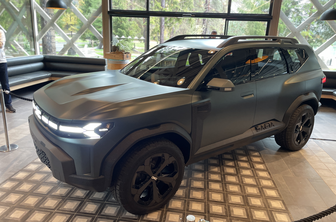 Prvič v Sloveniji: največja dacia, ki napoveduje novi SUV #foto
