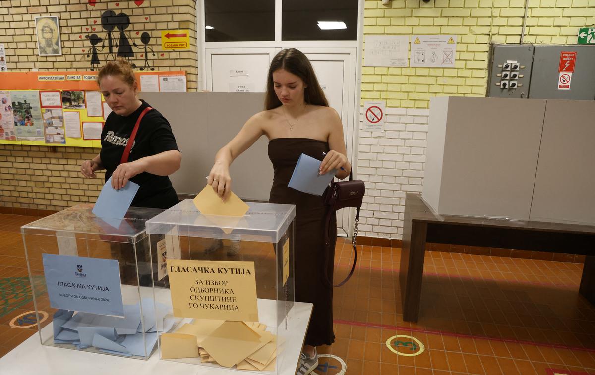Volitve Srbija | Na lokalnih volitvah v Srbiji je v nedeljo 4,2 milijona volivcev izbiralo predstavnike v skupno 89 občinah in mestih. | Foto Reuters