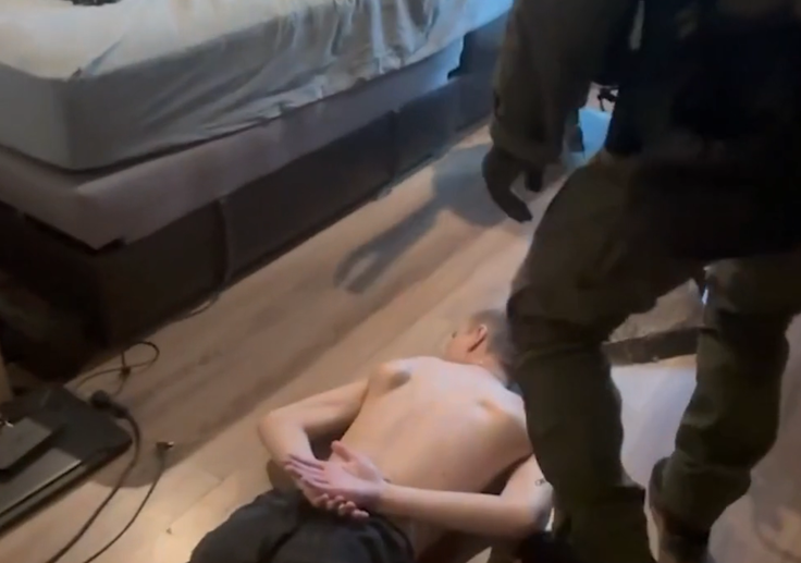 Rusija heker Eden od aretiranih domnevnih hekerjev.  | Foto: Posnetek  zaslona