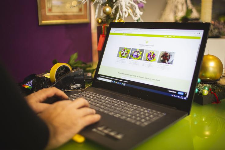 Digitalizacija poslovanja je danes nujna in veliko bolj preprosta, kot je videti na prvi pogled. | Foto: Bojan Puhek