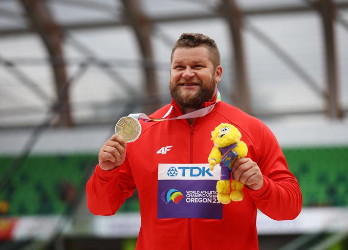 Poljak Pawel Fajdek je osvojil peti zaporedni naslov v metu kladiva. | Foto: Reuters