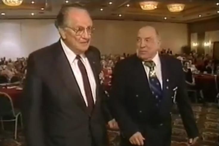 Franz Stigler (desno) in Charlie Brown (levo) na enem izmed njunih srečanj, ki so vselej pritegnila veliko pozornosti.  | Foto: YouTube