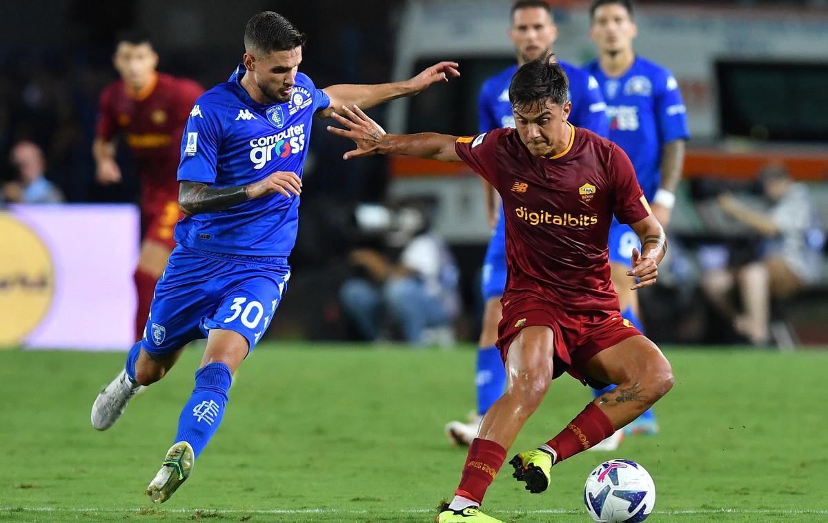 Empoli Roma Petar Stojanović | Petar Stojanović se je v soboto veselil zmage svojega Empolija, sam pa je prejel rumeni karton zaradi grobosti. | Foto Reuters